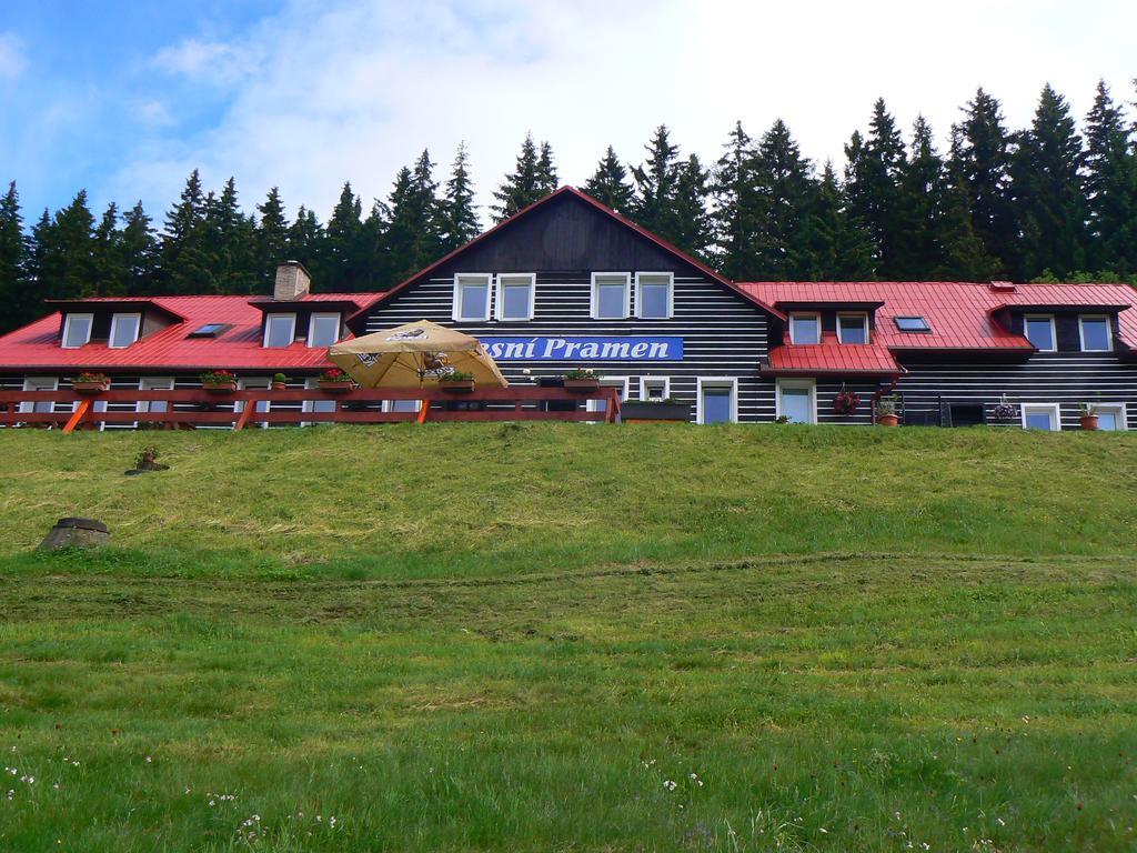 Penzion Lesni Pramen Pec pod Snezkou Exterior foto